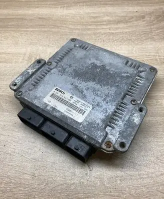 Renault Laguna II Engine control unit/module ECU 8200211711 0281010637