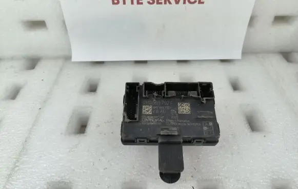 Audi Q7 4M Door control unit/module 4M0959792F
