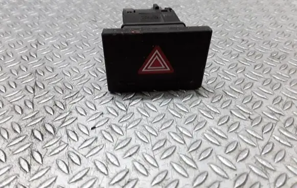 Volkswagen Touareg I Hazard light switch 7L6953235