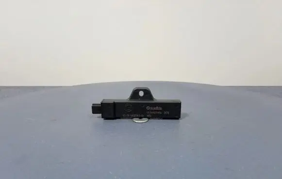 BMW 2 F44 Aerial GPS antenna 6832065
