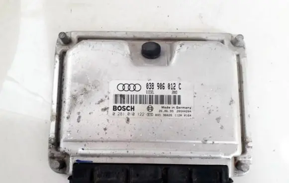 Audi A3 S3 8L Engine control unit/module 038906012C 0281010122