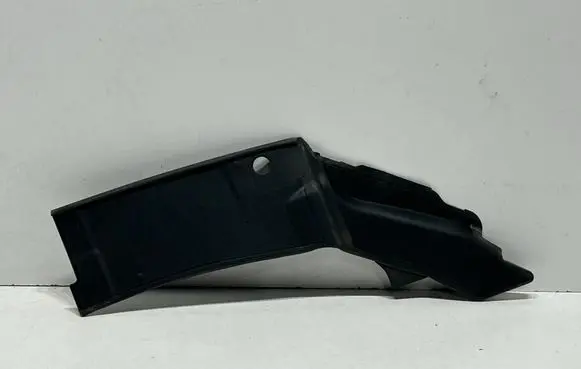 Audi A5 Fender end trim 8W6805285B