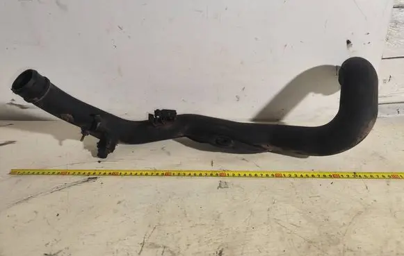 Intercooler hose/pipe