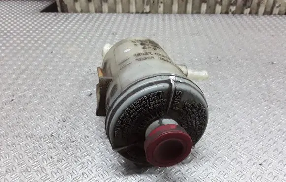 Honda FR-V Power steering fluid tank/reservoir
