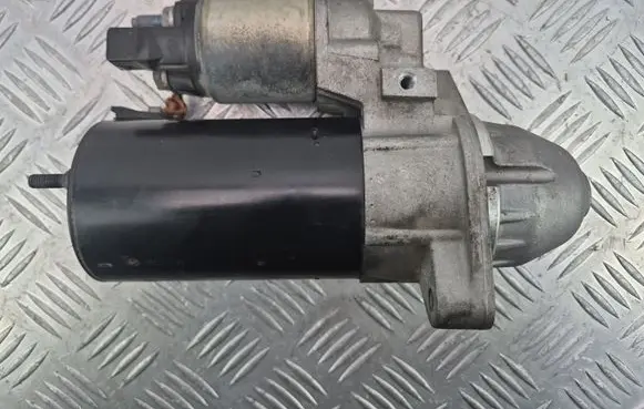 BMW X5 E70 Starter motor 7536690 0001108208