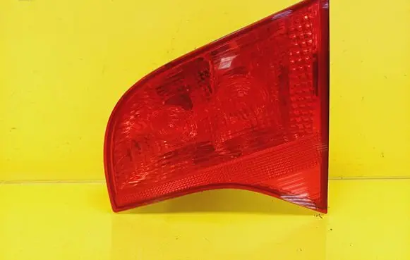 Audi A4 S4 B7 8E 8H Tailgate rear/tail lights 8E9945094