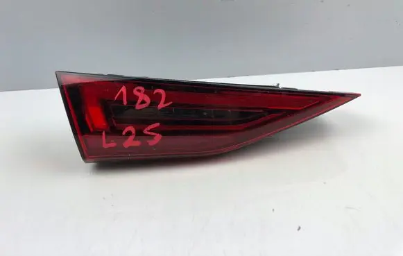 Audi A3 8Y Tailgate rear/tail lights 8Y0945307