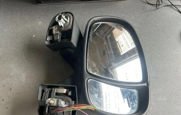 Renault Trafic II (X83) Front door electric wing mirror 010022
