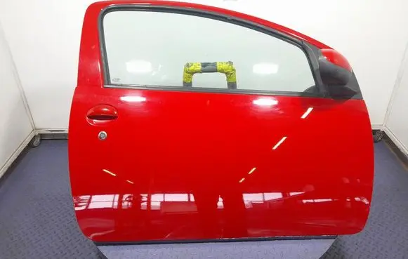 Toyota Aygo AB10 Front door