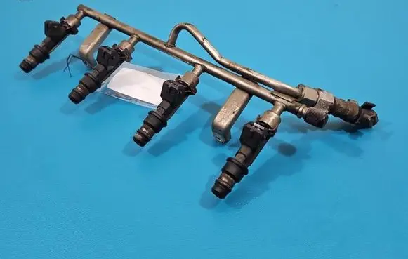 Opel Meriva A Fuel injector 25313846 IMPRK1526747