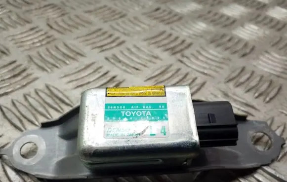Toyota Prius (XW20) Airbag deployment crash/impact sensor 8983447020