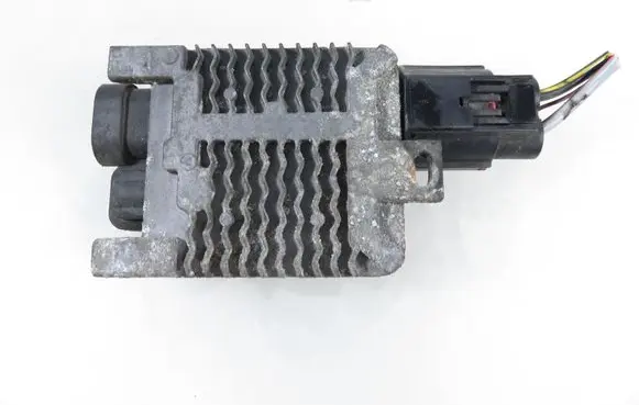 Ford Focus Coolant fan relay 940002906