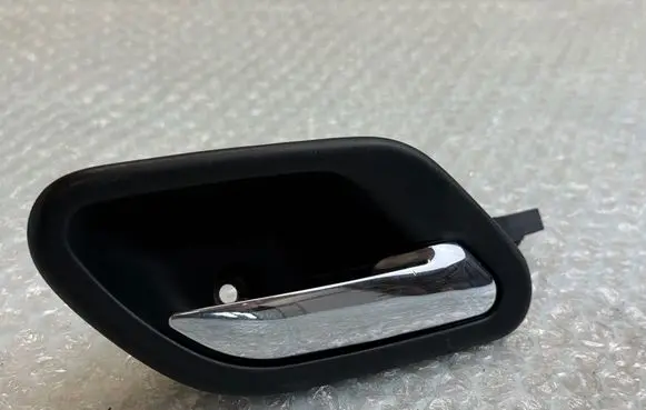BMW 5 E39 Front door interior handle 8226050