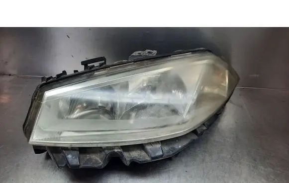 Renault Megane II Front reflector 
