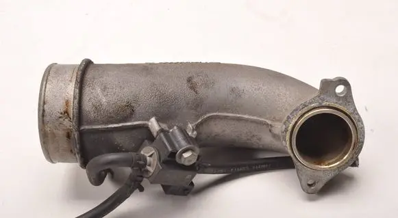Opel Astra J Air intake hose/pipe 55567766