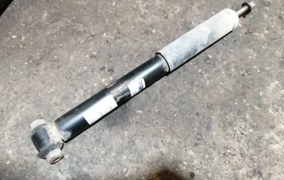 Volvo XC90 Rear shock absorber/damper