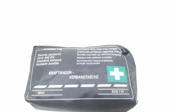 Opel Corsa D First aid kit 