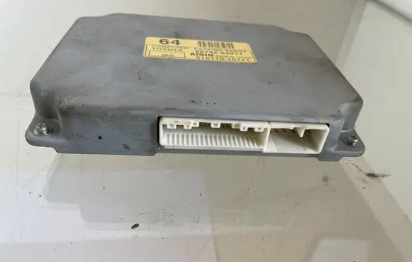 Toyota Corolla Verso AR10 Parking PDC control unit/module 51611010771 8679264011