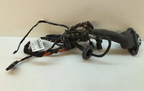 Mercedes-Benz ML W164 Front door wiring loom A2514401909 105A025C