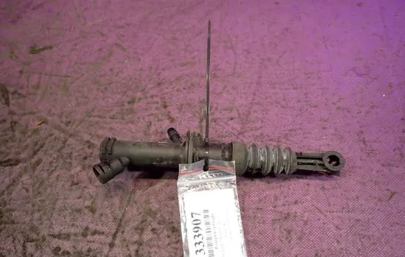 Renault Megane II Clutch master cylinder 8200151770C
