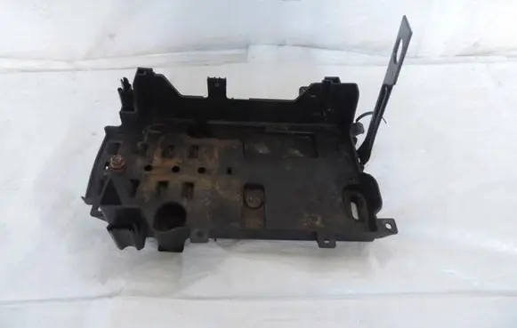 Opel Mokka Battery box tray 95933269