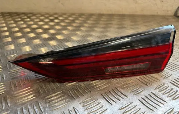 BMW i4 Tailgate rear/tail lights 7956630 659000