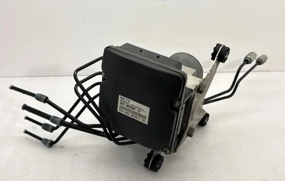 BMW 5 F10 F11 ABS Pump 6852808 6852811