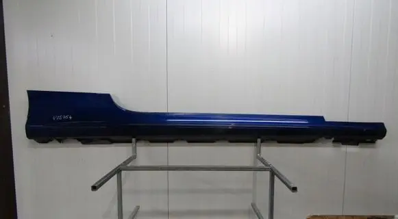 Front sill (body part)