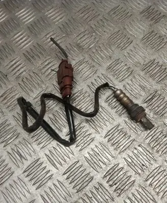 Volkswagen PASSAT B5.5 Lambda probe sensor 06B906265A