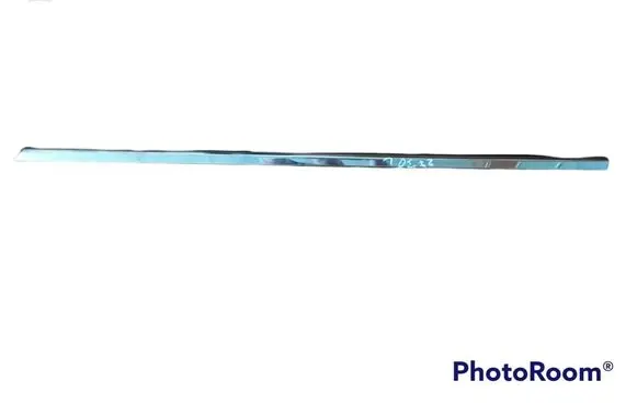 Ford S-MAX Front door glass trim molding EM2BR20563