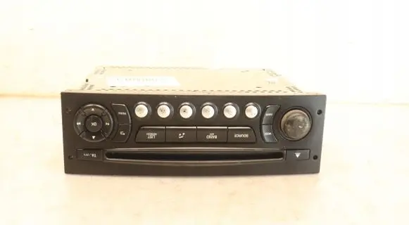 Peugeot Partner Radio/GPS head unit trim 