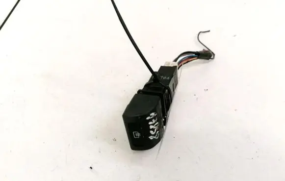 Subaru Forester SF Windscreen/window heater switch