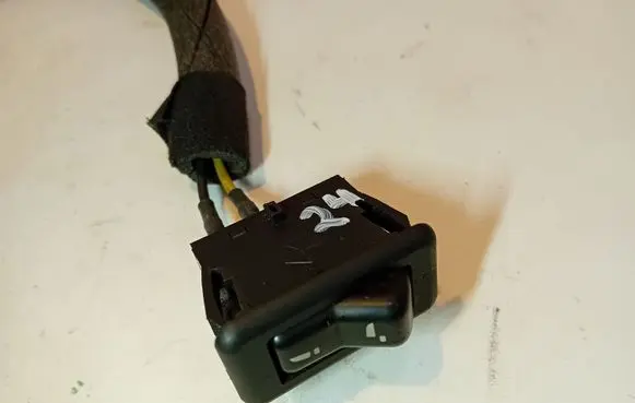 Chrysler Grand Voyager IV Fog light switch 04685564AB