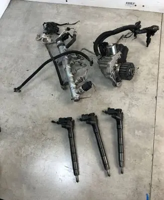 Seat Ibiza IV (6J,6P) Fuel injector 04B130277J 04B130755H 04B130093