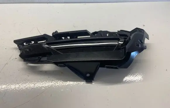 Volvo XC60 Front bumper lower grill 32296638