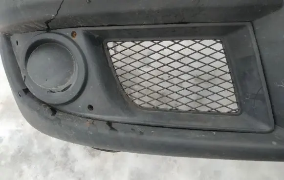 Front bumper lower grill
