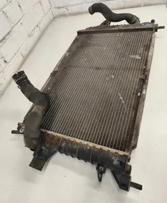 Opel Zafira B Coolant radiator