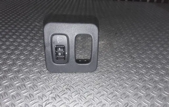 Mitsubishi Lancer Headlight level height control switch