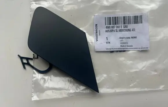 Audi Q7 4M Front tow hook cap/cover 4M0807241E