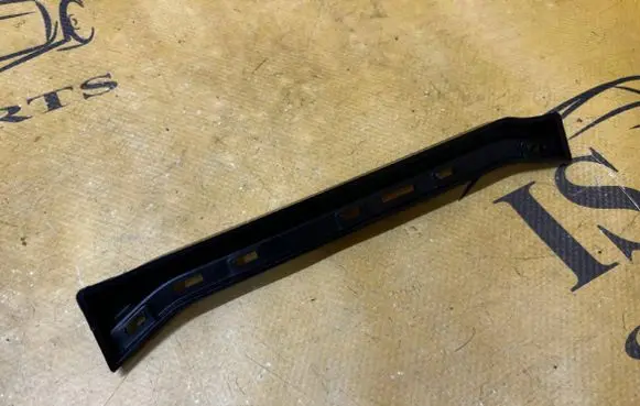 Ford Bronco Other exterior part M2DB-S44M30-A M2DBS44M30A