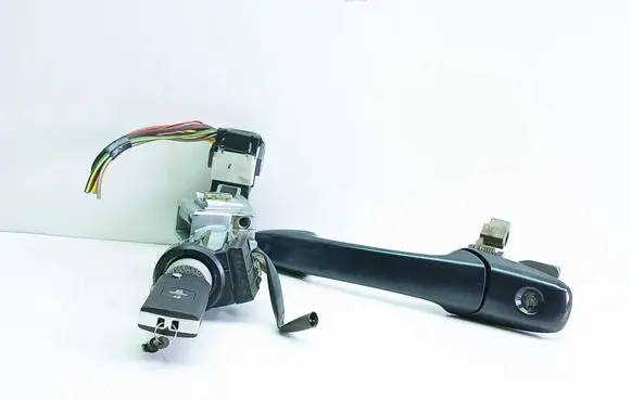 Mazda 3 I Lock set 3M513F880AC