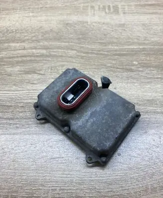 Mercedes-Benz E W211 Headlight ballast module Xenon A0028202426 5DF008279