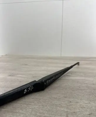 Toyota Avensis Verso Front wiper blade arm