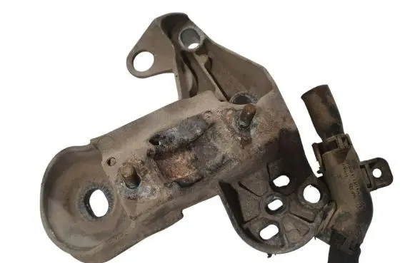 Audi A6 S6 C5 4B Engine mounting bracket 8E0199352D 8E0971824N