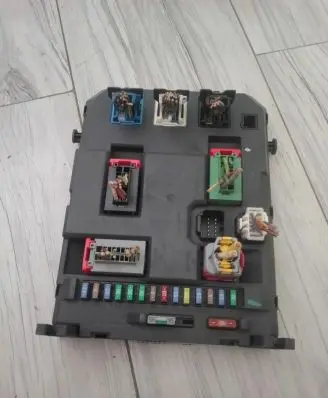 Peugeot 207 Fuse module