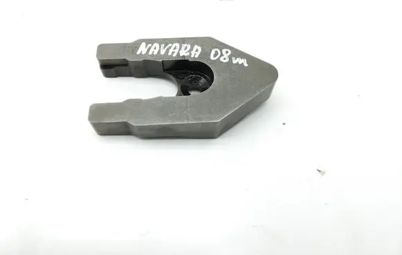 Nissan Navara D40 Fuel Injector clamp holder