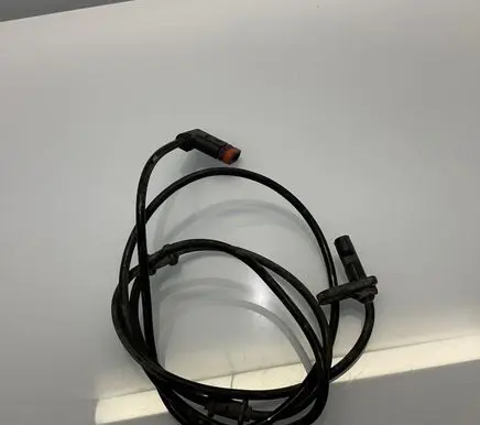 Mercedes-Benz E W211 ABS rear brake sensor 