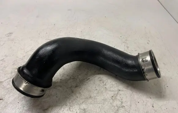 Mercedes-Benz S W220 Intercooler hose/pipe A2115280782