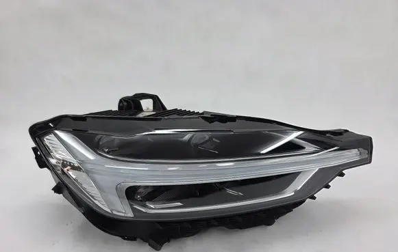 Volvo XC60 Headlight/headlamp SPEED31655231 31655231