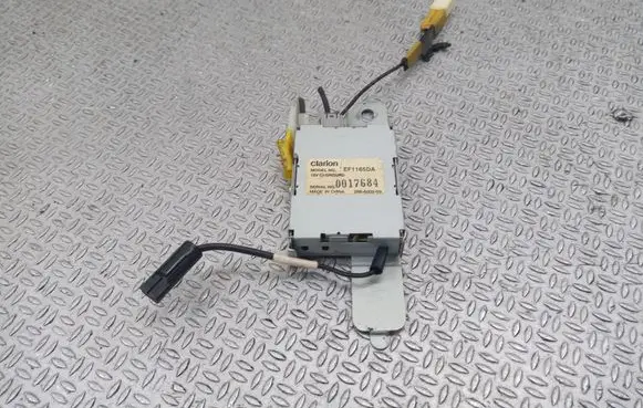 Subaru B9 Tribeca Aerial antenna amplifier EF1165DA